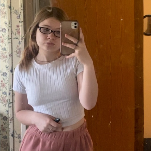 Meet your Posher, Haley - Picture 1 of 1